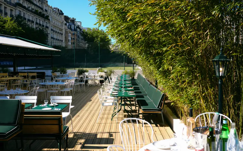 terrasse cafe court famille dumant