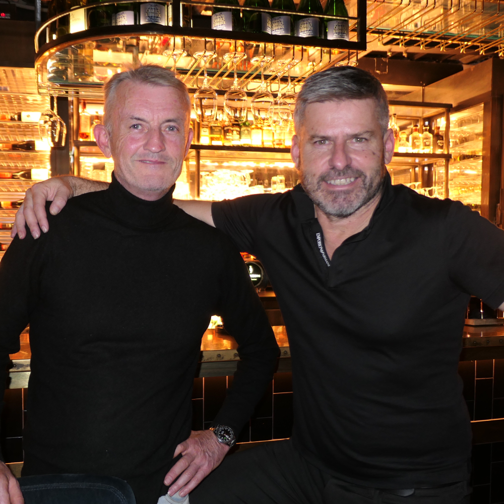 Thomas Saint-John et Greg Smith veulent revenir à l'âge d'or du Pub Saint-Germain. Crédits : L'Auvergnat de Paris.