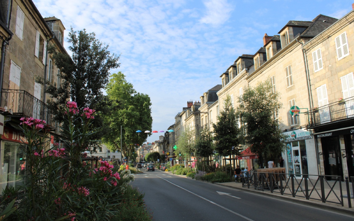 L'Avenue de Paris, à Brive-la-Gaillarde. Crédits : L'Auvergnat de Paris.