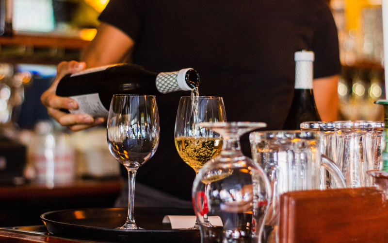 La part du vin dans le chiffres d'affaires des restaurateurs est estimée à 20%. Crédits : Louis Hansel.