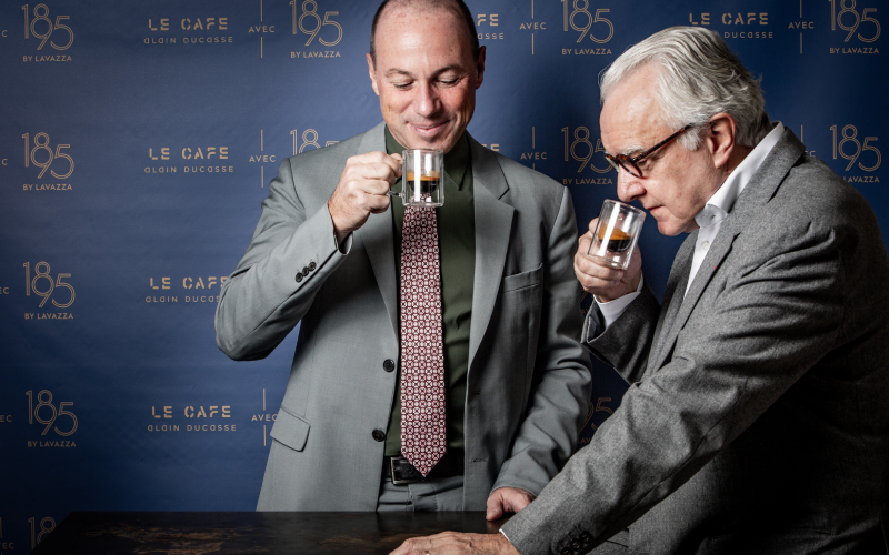 Ducasse Paris et le groupe Lavazza lancent la marque « Le Café Alain Ducasse avec 1895 by Lavazza »