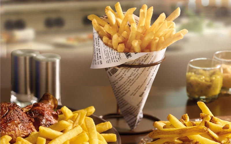 Les frites sont un incontournables de beaucoup de tables de restaurants