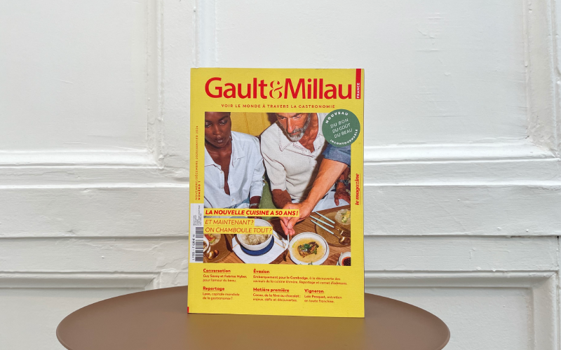 Le magazine Gault&Millau a été relancé en novembre 2023 par l'éditeur des guides gastronomiques. Crédit : Aurélien Peyramaure / Au Cœur du CHR.