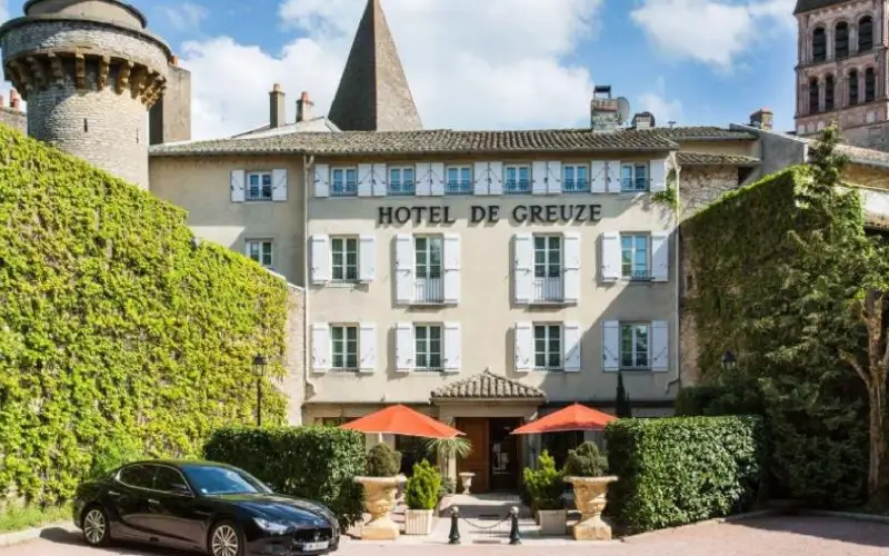 Saison estivale 2025 : un bon cru pour Logis Hôtels