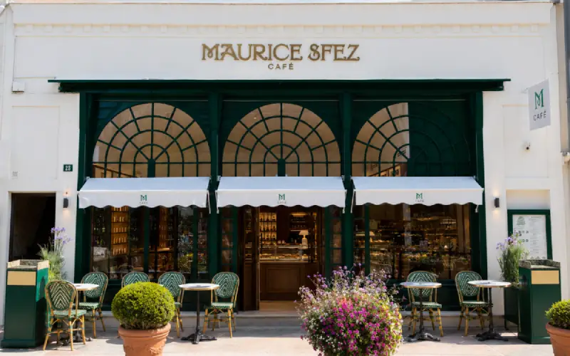 devanture Maurice Sfez Café Deauville