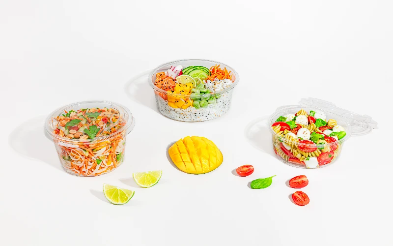 Les pokebowls transparents Pokepack PET destinés aux recettes froides. Crédit : Alphaform.