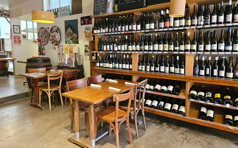 aux crieurs de vin