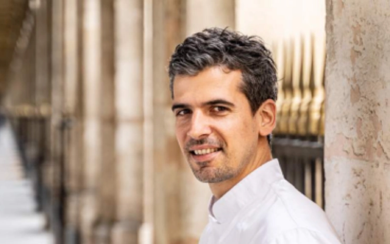 Philip Chronopoulos, nouveau chef des cuisines du Taillevent. Crédit : Evok.